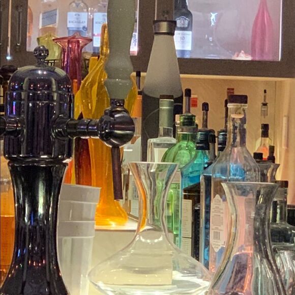 Epic Wine Spirits Party Supplies Classique Wine Decanter 54 Fl Oz Clear Glass - Picture 14 of 16